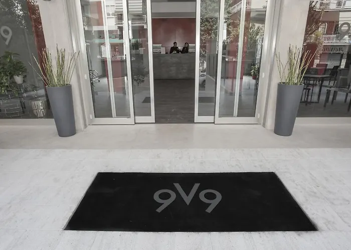 Hotel V99 4*