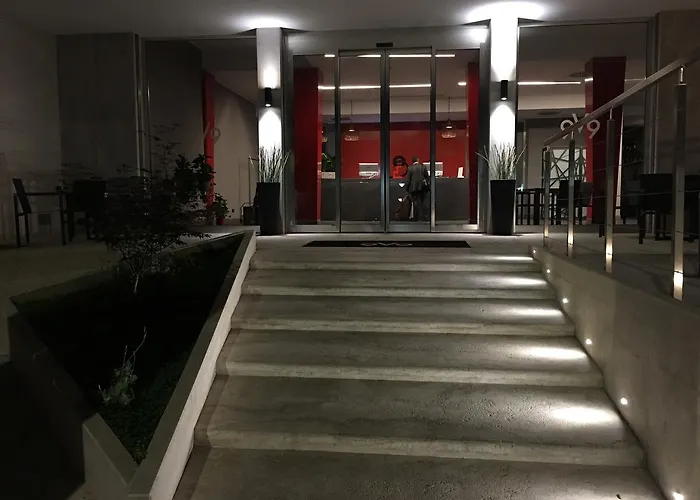 V99 Hotel