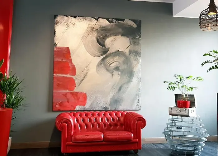 V99 Hotel