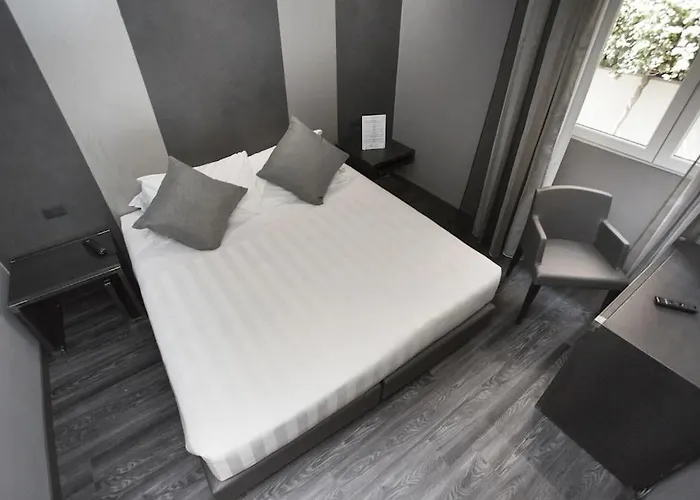 V99 Hotel Rome
